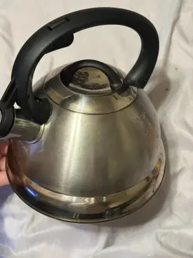 Mr. Coffee 085081959683 Whistling Tea Kettle Brushed Stainless Steel Brand New 2 Qt