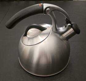 Oxo 0413 Good Grips Uplift Whistling Tea Kettle 2 Quart Brushed Stainless Steel Stove Top