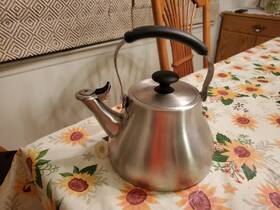 Oxo 0417 1.7qt/1.6l Unique Bell Shaped Ss Stovetop Whistler Tea Kettle Exccond