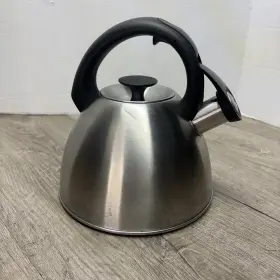 0806 Oxo Click Tea Pot Kettle 18/8 Stainless Steel 2.1 Quart / 2 Liter Stovetop