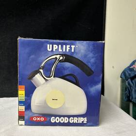 Oxo 71187 Uplift Tea Kettle Good Grips New Open Box Kinda Cream