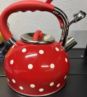 B07pmgq93s Prima Kitchenware Stunning Red And White Polka Dot Whistling Kettle