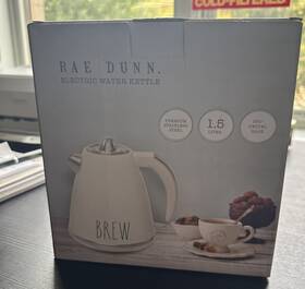 Rae Dunn 192598472694 Brew Electric Water Kettle Stainless Steel 1.5 Liter White Nib
