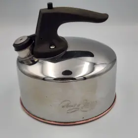 Cu04i Revere Ware Paul Signature Copper Bottom Tea Kettle 1.5 Quart Whistler China