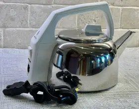3105 Russell Hobbs Electric Tea Kettle - Tested And Working