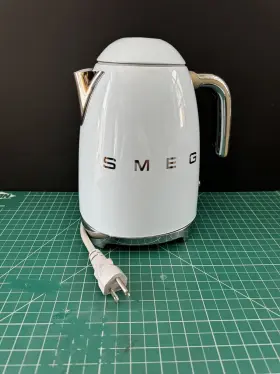 Klf01pbus Smeg 50s Retro Style Variable Temperature Pastel Blue Kettle