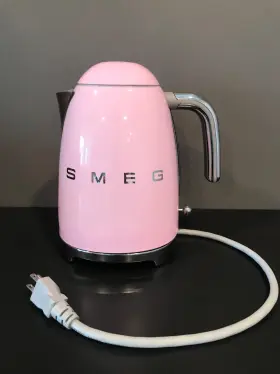 Klf03pkus Smeg Electric Kettle Pink