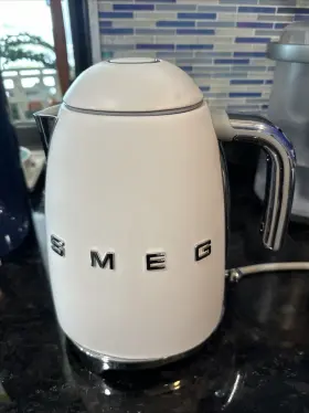 Klf03whmus Smeg Ft 50s Retro Style Electric Kettle - White Matte