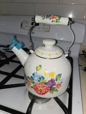 The Pioneer Woman 3517ktew Enamel Whistling Tea Kettle White Multicolor Floral