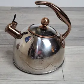 40018-9339chht Viking 2.6 Quart Whistling Tea Kettle Stainless Steel 3 Ply Base Copper Trim Tested