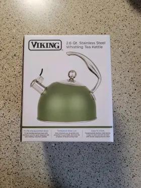 Viking 840595109593 2.6 Quart Stainless Steel Whistling Tea Kettle Cypress Green New In Box