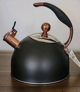 Viking 840595111688 3-ply Stainless Steel Whistling Tea Kettle 2.6 Quart Black Copper New