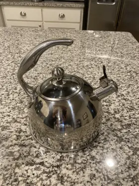 40018-9339pght Viking Culinary 2.6 Quart Stainless Steel Whistling Tea Kettle Pot Ex. Condt