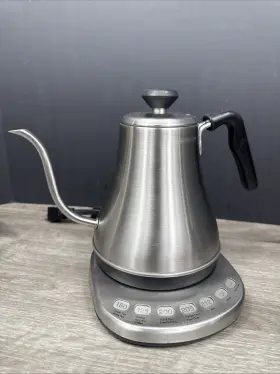 Hb3166c W&e Willow And Everett Electric Gooseneck Kettle -1l 120volt Stainless Steel