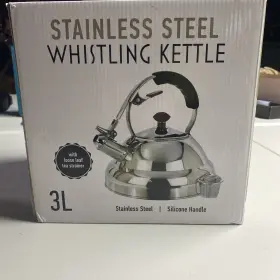 X0013448ix Willow & Everett Stainless Steel Whistling Kettle