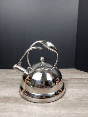 Wolfgang Puck 032018 Stainless Steel Whistling Tea Kettle 2 Quart