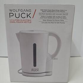 Wolfgang Puck Swpepkt002cb New 1.7-liter Electric Cool-touch Cordless Water Kettle 1100-watt