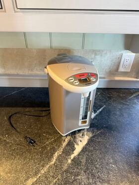 Zojirushi 3801020 Micom Cd-wbc40 4.0 Liter Water Boiler And Warmer