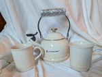 Creuset Demi Kettle 2 Mug Meringue Brand New Box. Price: $128.00.
