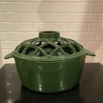 Minuteman International 2.2 Qt Enamel Filigree Steamer Lattice Top T-50-GR Used. Price: $59.99.