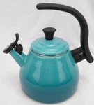 Creuset Tea Kettle Chrysenth Whistling Turquoise 1.6 Qt Enamel-on-steel Used. Price: $24.99.