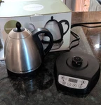 Bonavita BV382510V Electric Kettle Pre-owned Good Base 1L (-read Description-) Used. Price: $23.88.