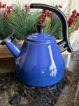 Creuset Chrysenth Tea Kettle 1.6QT 1.7 Liter Enamel On Steel Ombre Blue Used. Price: $69.99.