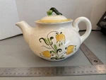 Vintage 1942 Tea Pot Stangl Trenton N.j. Yellow Tulip 1/4" Tall, With Lid New. Price: $41.18.