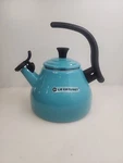 Creuset Chrysenth Whistling Tea Kettle Turquoise Blue 1.6 Qt Enamel Steel Used. Price: $29.99.