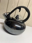 Chantal Tea Kettle Classic Loop Enamel Steel 1.8 Qt Quart Black Onyx Gray Used. Price: $34.99.
