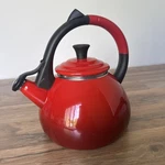 Creuset Whistling Tea Kettle Hombre Red Black Cerise Bargain Oolong Used. Price: $29.99.