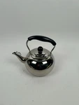 Dclobtop Stove Whistling Kettle 2.5 Quart Classic Teapot Mirror Polish Used. Price: $20.00.
