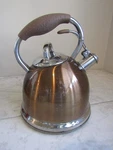 Wolfgang Puck Tea Kettle 2.45 Quart Whistling Stainless Steel Copper Used. Price: $9.99.