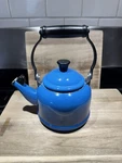 Creuset Enamel On Steel Demi Tea Kettle, 1.25 Qt Caribbean Blue Used. Price: $31.75.