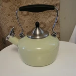 Vintage Chantal Avocado Enamel Stainless Steel Whistling Tea Kettle Used. Price: $59.99.