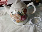 Electirc Ceramic Kettle/ Teapot Rose Flowers Prints Model 21568 Used. Price: $29.99.