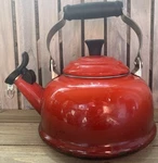 Creuset Oolong Kettle Cerise Red 1.7QT/1.6L Enamel Minor Wear Used. Price: $32.76.