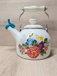 Pioneer Woman Whistling Tea Kettle Enamel Steel Blooming Bouquet 2 Qt Used. Price: $38.50.