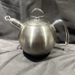 Chantal Stainless Steel Tea Kettle Classic Model SL37-15BRS 1.5 Qts 1.25 Liters Used. Price: $40.00.