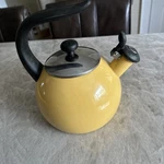 Chantal 1.7QT. Enamel-on-steel Vintage Pale Yellow Kettle Blk Handle/spout 70S Used. Price: $29.99.