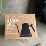 Fellow Stagg Ekg Pro Electric Pour-over Kettle 0.9L Black Temp Control New. Price: $115.00.
