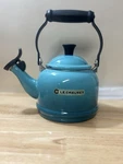 Creuset 1.7L Whistling Blue Enamel Stovetop Tea Kettle Electric Gas Ind Used. Price: $22.00.