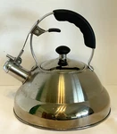 Tramontina Tea Kettle 18/10 Stainless Steel 2 Quart Insulated Handle Used. Price: $26.99.