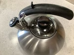 Cuisinart Tea Kettle Stainless Steel 2-QUART CTK-SS15 Used. Price: $26.10.