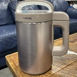 Joyoung DJ12U-A903SG Fully Automatic Soy Milk Maker Used. Price: $65.00.