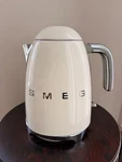 Used Smeg Retro-style Electric Kettle (7 Cups) Cream. Price: $99.99.