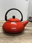 Creuset Zen Enameled Steel Tea Kettle Cerise/cherry 1.6 Qt 1.5 Red Used. Price: $29.99.