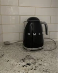 Smeg 50'S Retro Style Electric Water Kettle With Automatic Shutoff, Black Used. Price: $110.00.