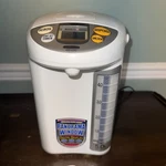 Zojirushi CD-LCQ50 Electric Dispensing Pot With 5.0-LITER Capacity White Used. Price: $90.00.