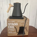 Fellow Stagg Ekg Gooseneck Electric Kettle 1L Black Wood Handle 1200W Used. Price: $70.40.